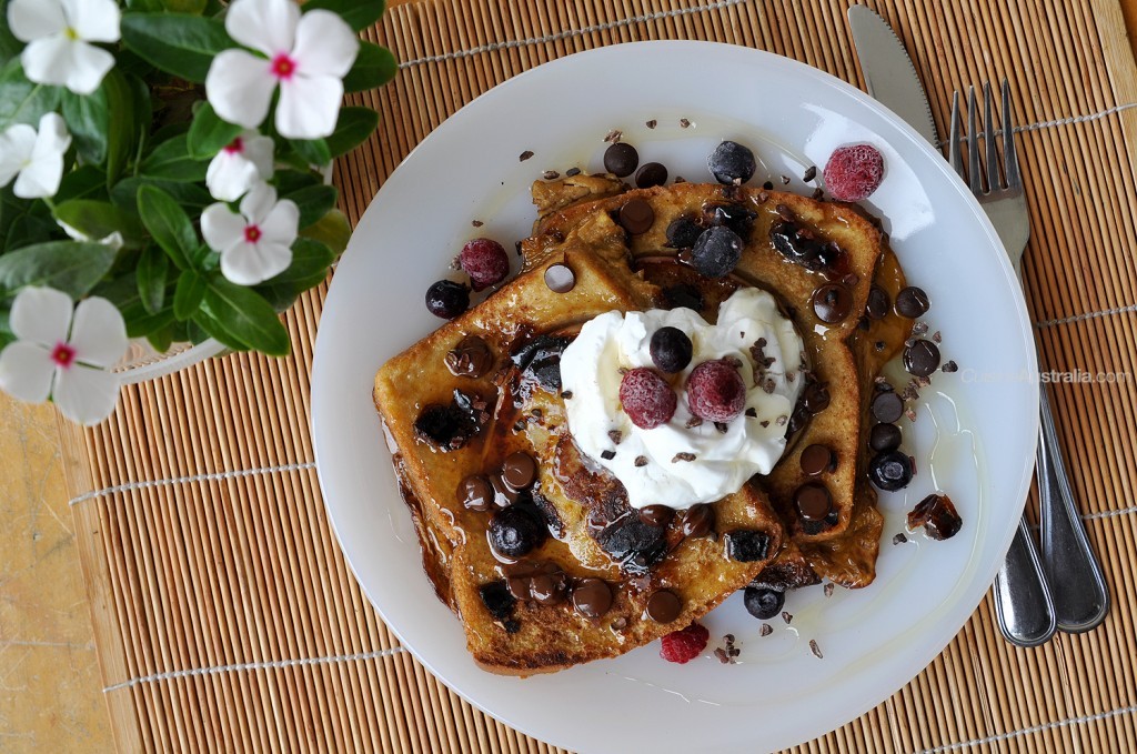 French Toast with Apple and Dates